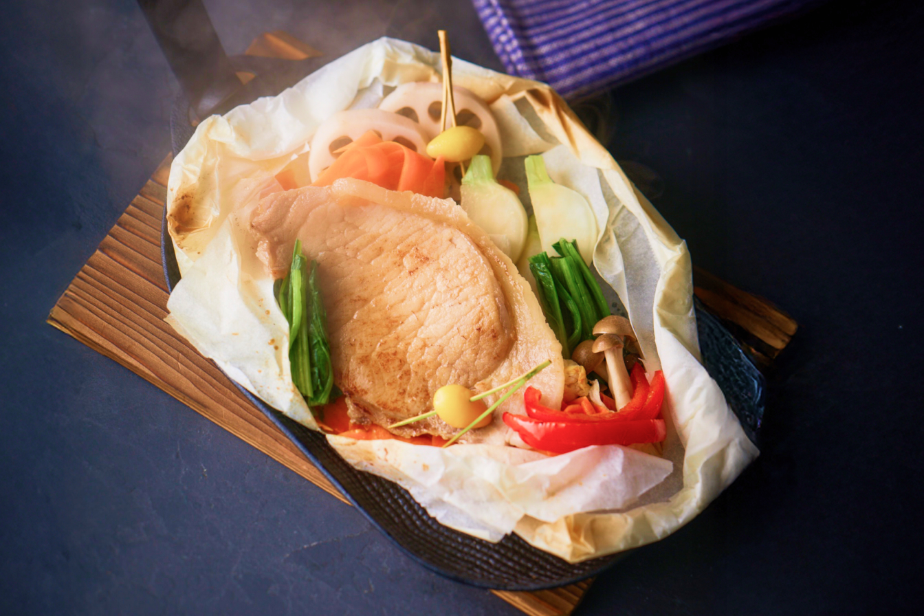 霧島黒豚塩糀漬けの包み焼き